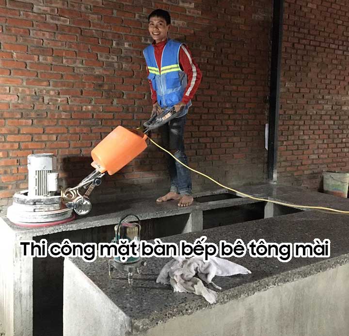 Thi công mặt bàn bếp bằng bê tông mài